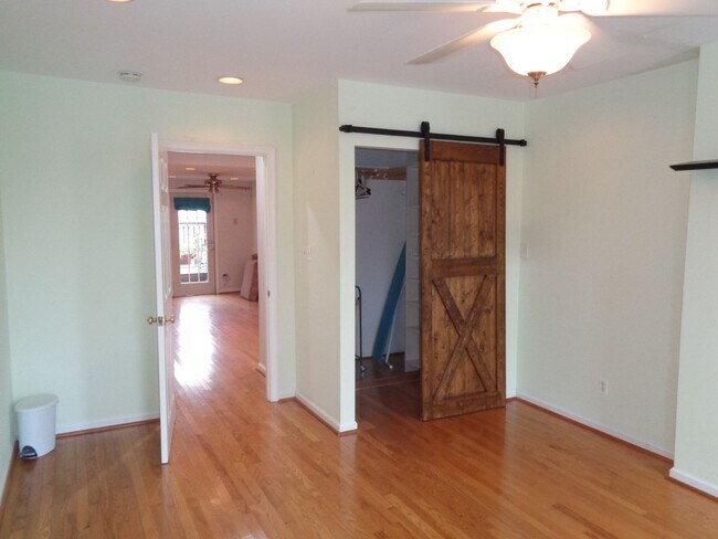 Building Photo - 2913 Fait Ave