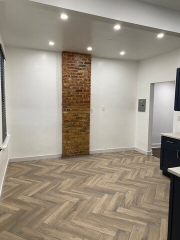 Building Photo - 4813 S Prairie Ave