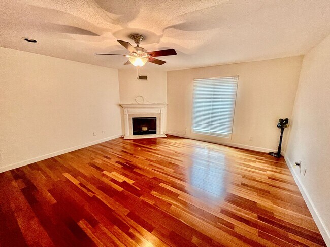 Building Photo - 4739 Westwind Ct