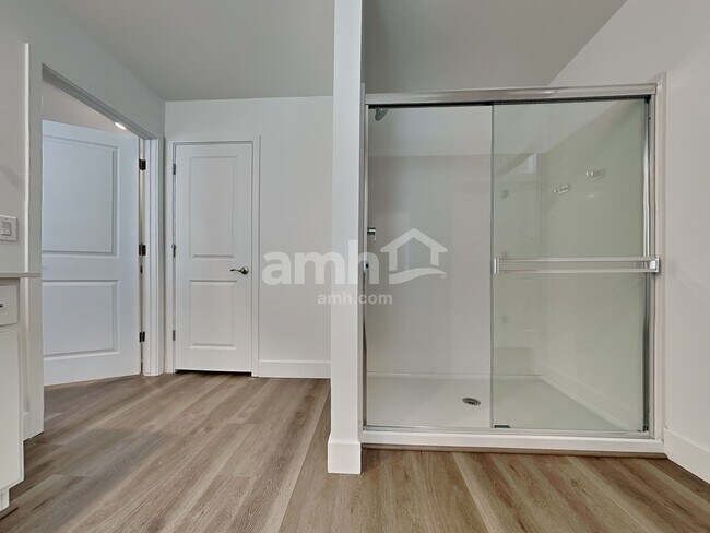Building Photo - 6461 E Paseo Baranda