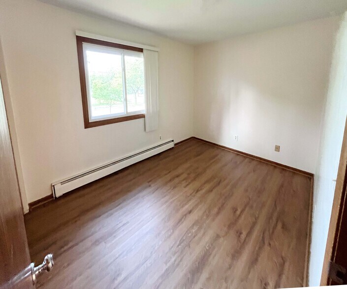 Bedroom 2 - 3600 Pennsylvania Ave S