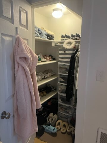 Building Photo - 965 NE C St