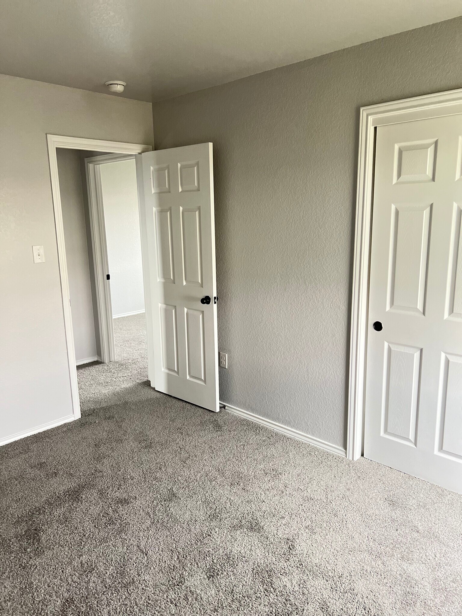 Building Photo - 8704 Vista de Nubes