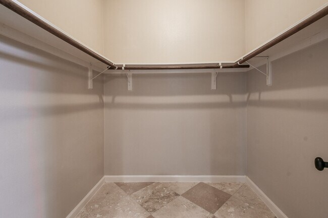 Building Photo - 10506 Chateau Ln