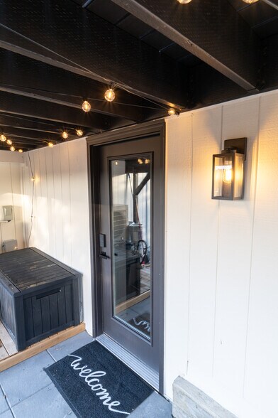 Well-lit entrance to the unit - 1519 32nd Ave