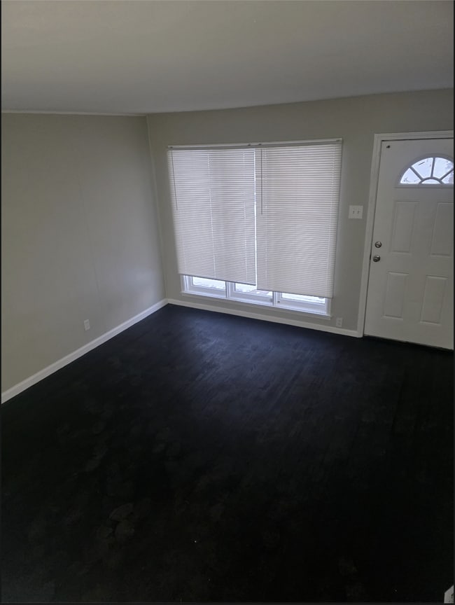 Building Photo - Beautiful 4-Bedroom Home for Rent in St. Louis – $1,800/Month