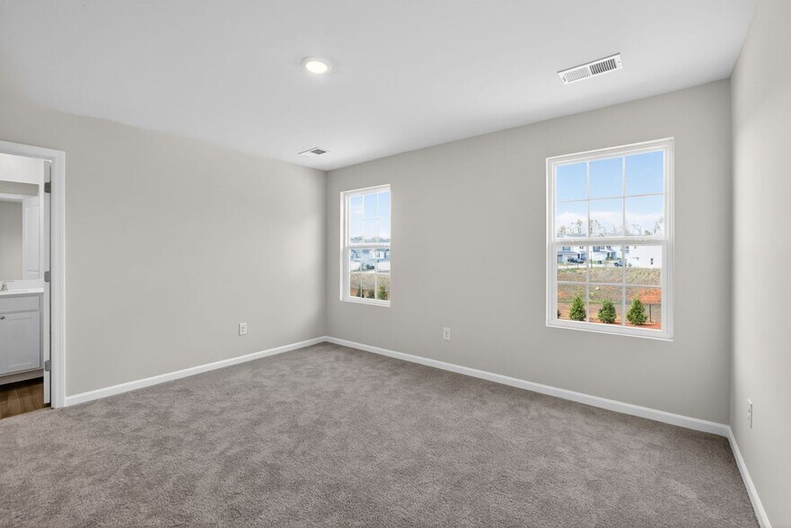 Building Photo - 1406 Cattleman Acres Dr