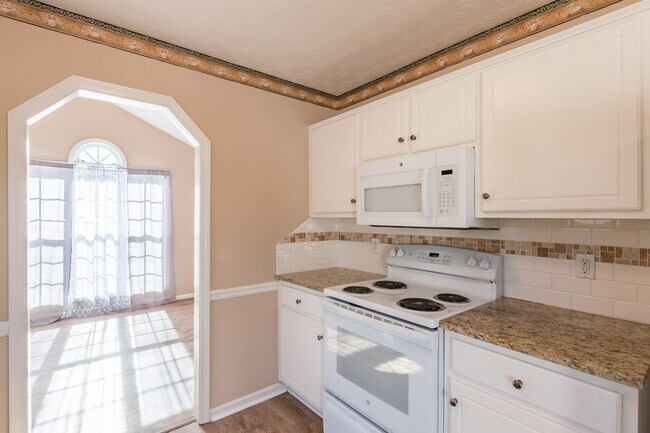 Building Photo - 413 Spurlin Ct