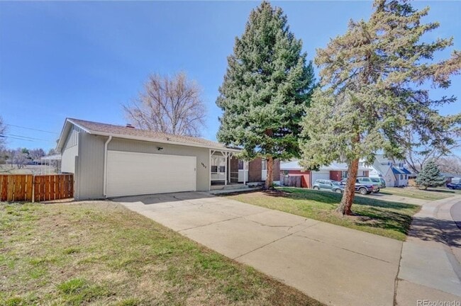 Building Photo - 7942 E Briarwood Blvd