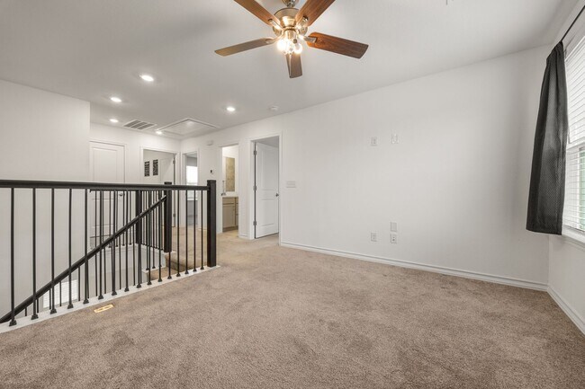 Building Photo - Spacious 4 Bed / 3 Bath in Liberty Hill – Quartz Kitchen, Hot Tub + Flexible W/D Option