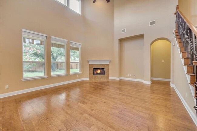 Building Photo - 10821 Crosbyton Ln