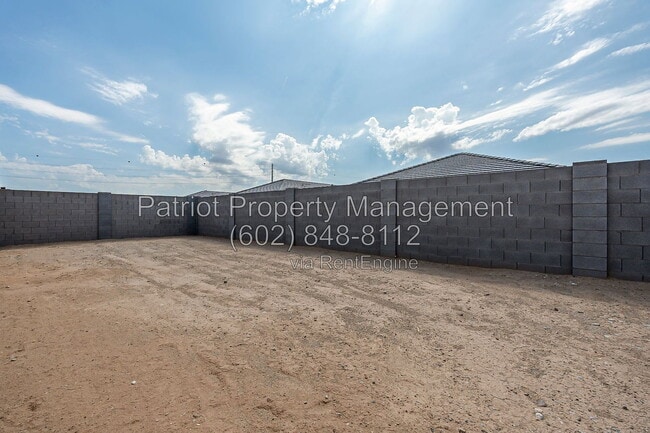 Building Photo - 18851 W Farmer Rd