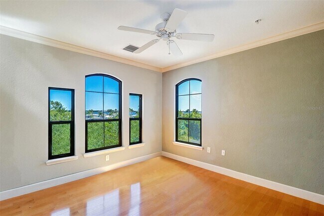Building Photo - 2765 Via Cipriani St