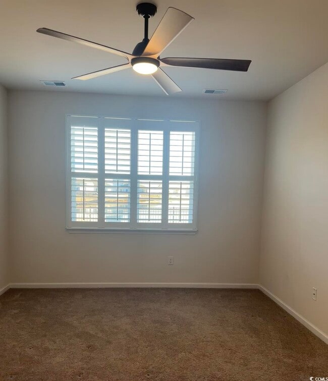 Building Photo - 3789 Bells Lk Cir