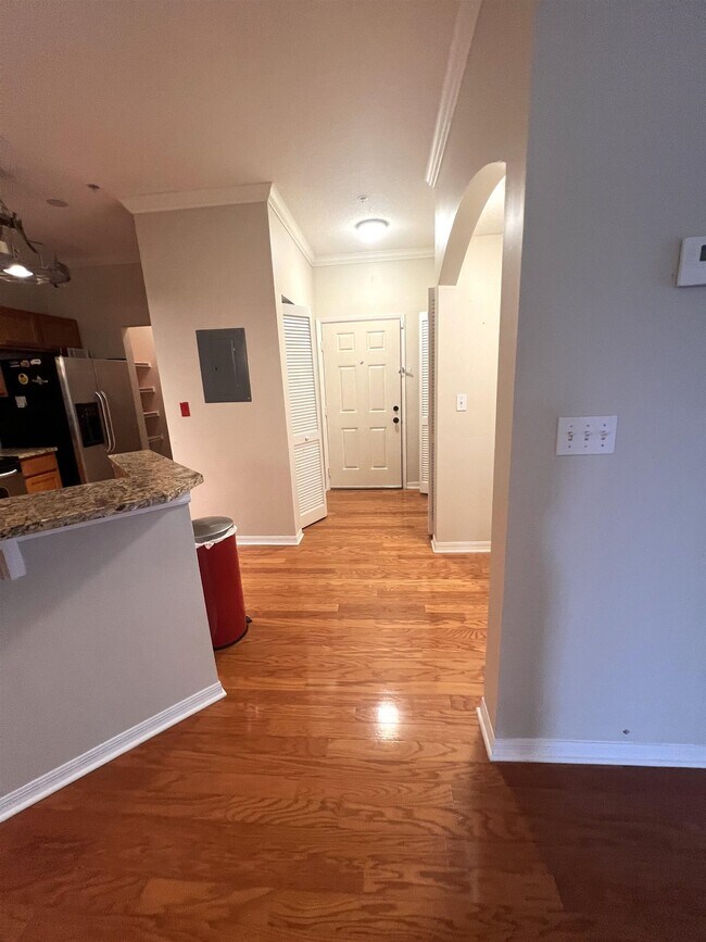 Building Photo - 520 Florida Club Blvd