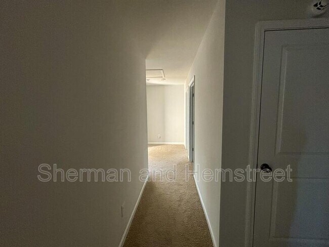 Building Photo - 248 Expedition Dr