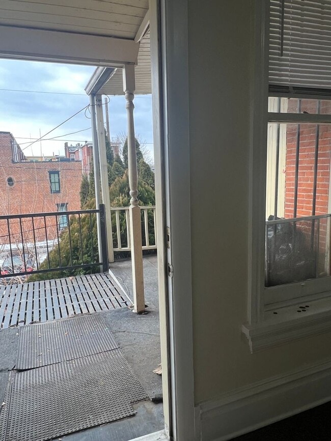 Building Photo - 1400 N 2nd St