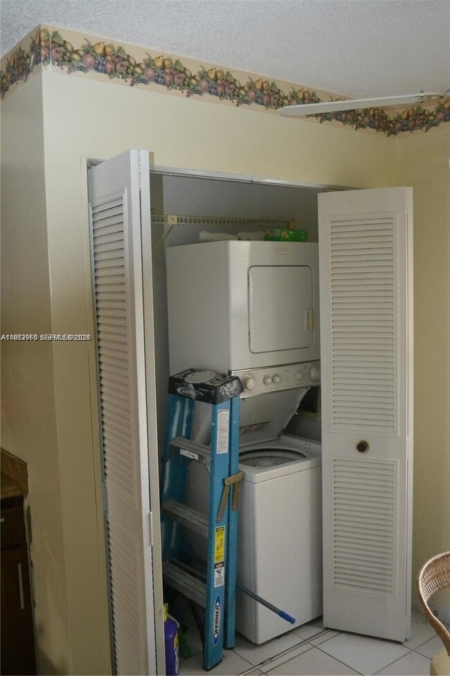 Building Photo - 480 NW 76th Ave