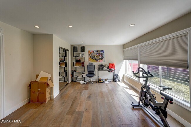 Building Photo - 4833 Dunman Ave