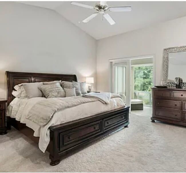 Building Photo - 10947 Palmetto Blvd