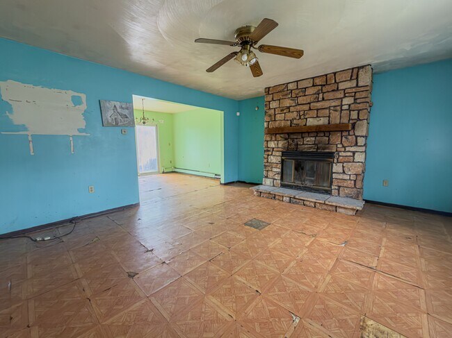 Building Photo - 161 Pentagon Cir
