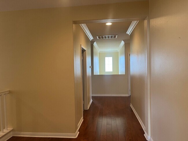 Building Photo - 32624 Juniper Berry Dr