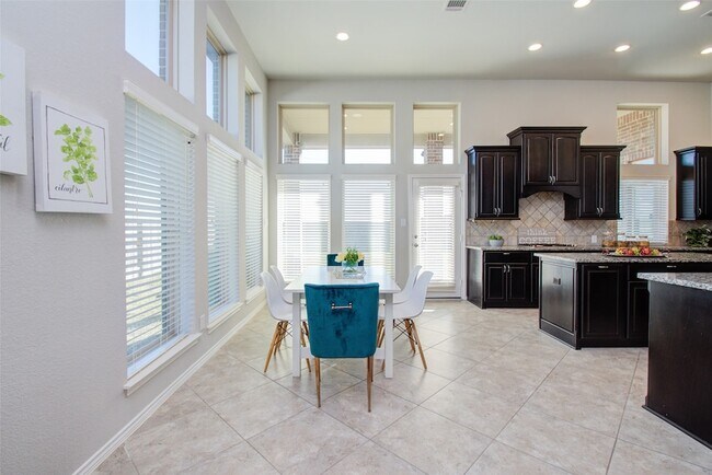 Building Photo - 13520 Mason Canyon Ln