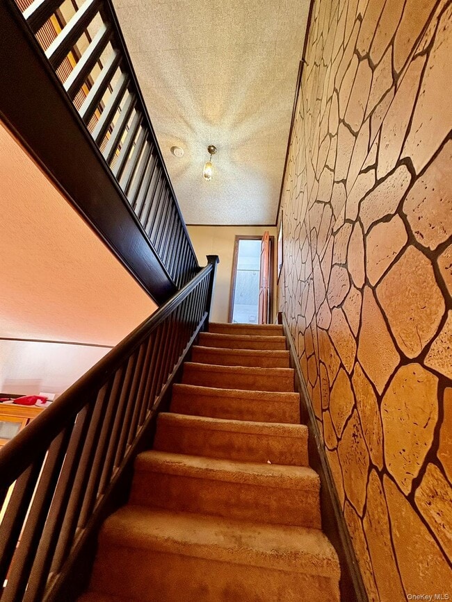 Building Photo - 241 W Lake St