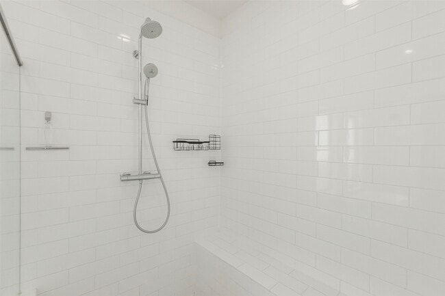 Building Photo - 4010 University Grove St
