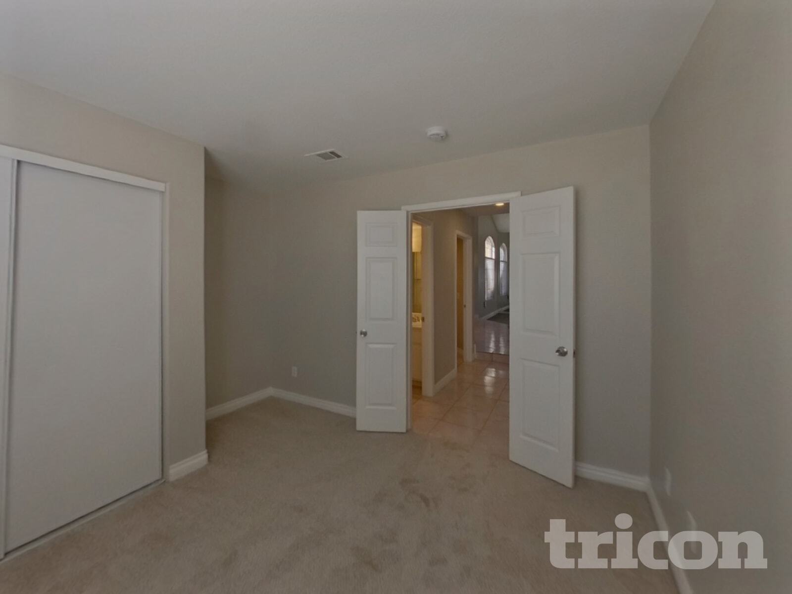 Building Photo - 1584 Bright View Dr