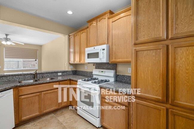 Building Photo - Introducing a charming new home in Folsom