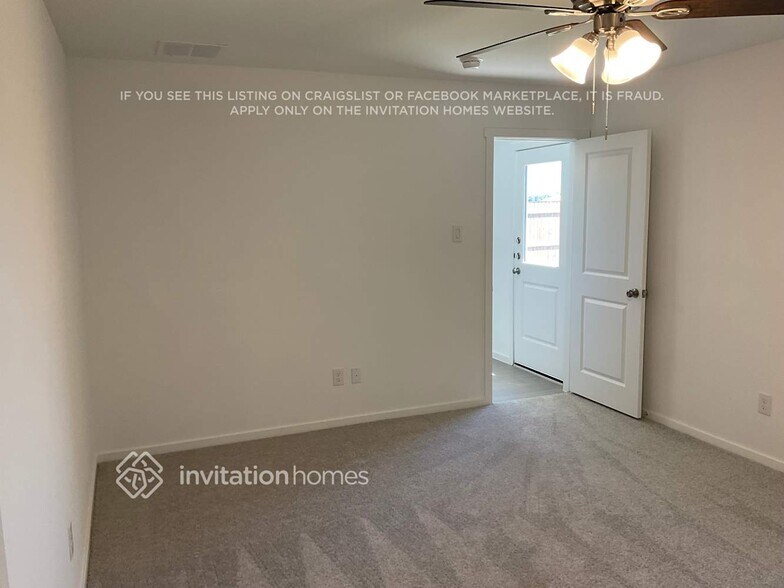 Building Photo - 934 Carrick Dr