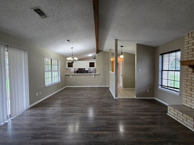 Building Photo - 1710 Joy Dr
