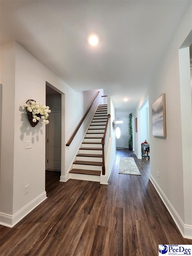 Building Photo - 1765 Lake Wateree Dr