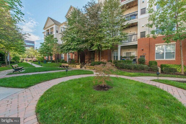 Building Photo - 11371 Aristotle Dr