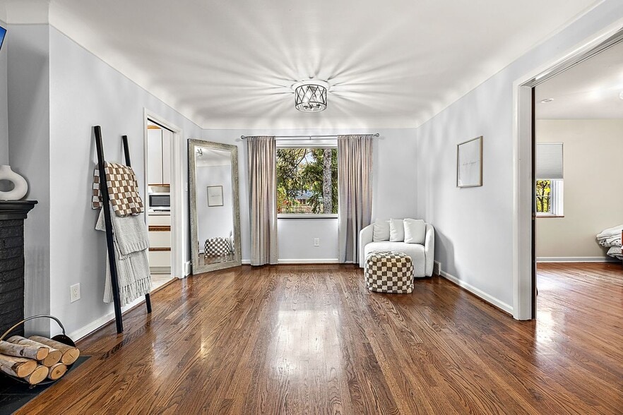 Building Photo - 2432 Hawkins Ave