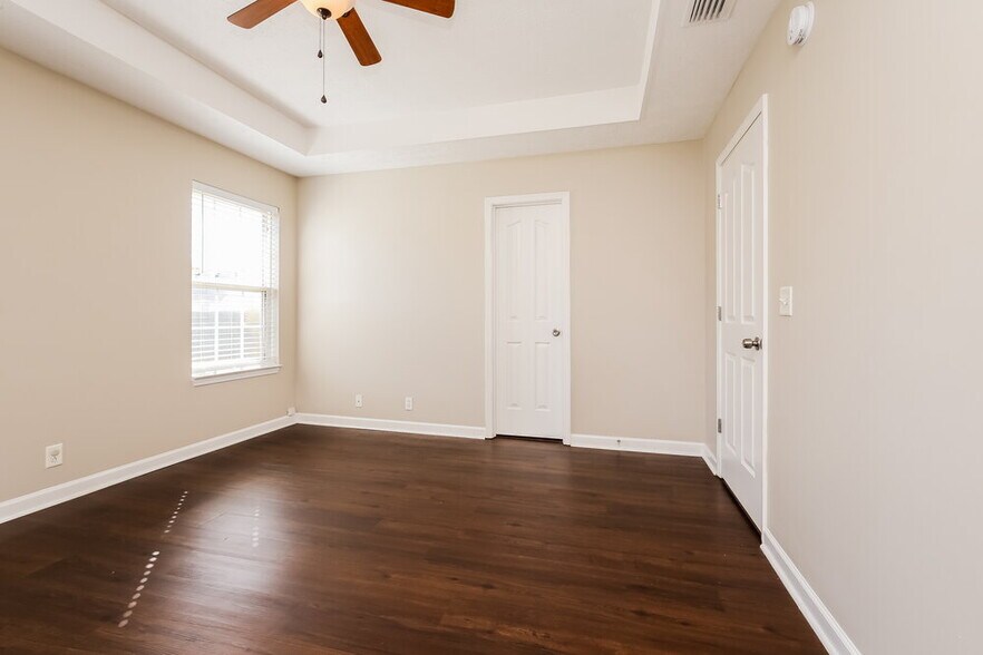 Building Photo - 1179 Everton Dr