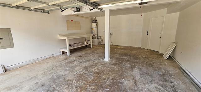 Building Photo - 12718 Hilltop Dr
