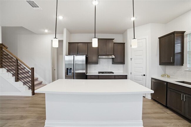 Building Photo - 716 Coppell Ct