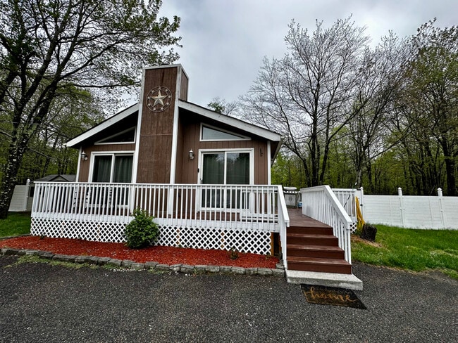 Primary Photo - 86 Penn Forest Dr
