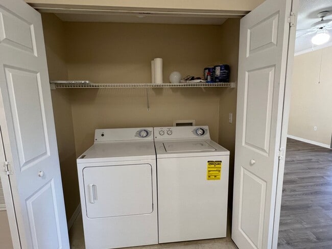 Building Photo - Spacious 2/2 in The Links at Haile #u131