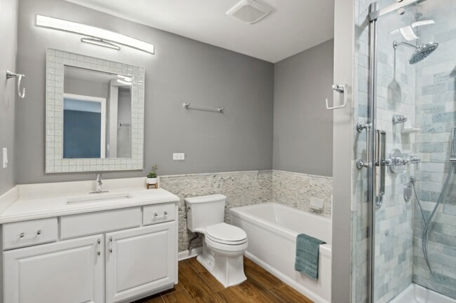 Building Photo - 15216 S Clover Ct
