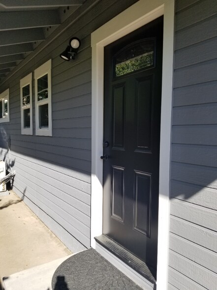 Building Photo - 41 Marcia Ct