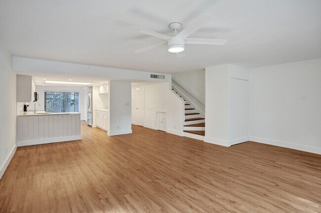 Building Photo - 1330 NW 13th St