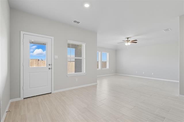 Building Photo - 508 Crestridge Dr N