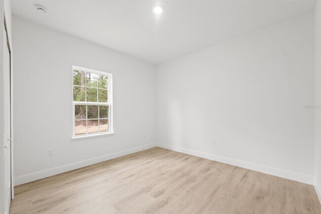 Building Photo - 5978 SW 154th Lane Rd