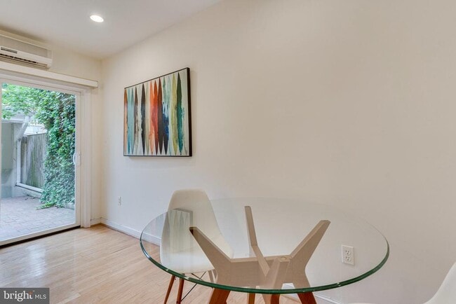 Building Photo - 2821 27th St NW