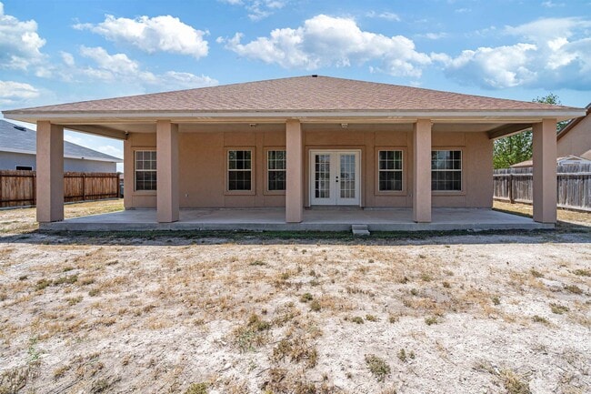 Building Photo - 103 Spike Run