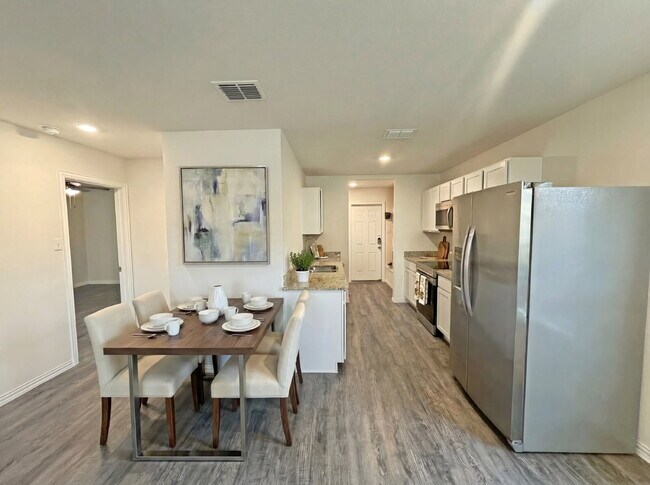 Building Photo - 2718 Bernuda, San Antonio, TX 78222