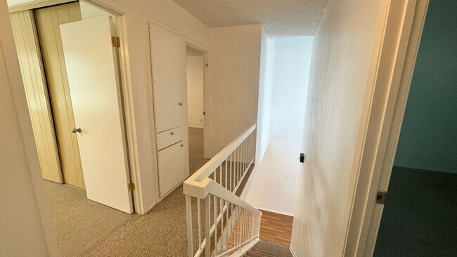 Building Photo - 8903 Trone Cir